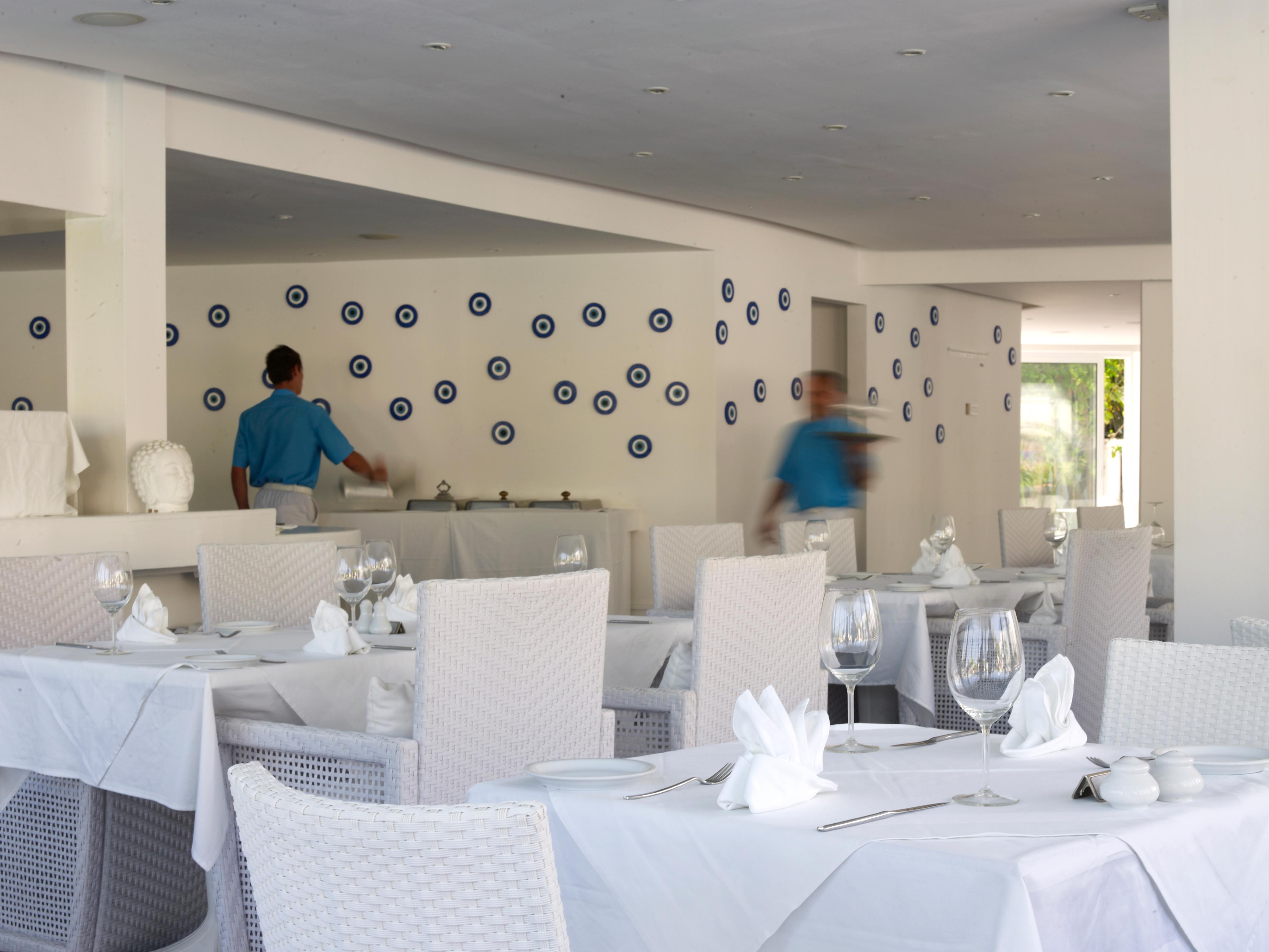 So White Beach Resort Ayia Napa Exteriör bild